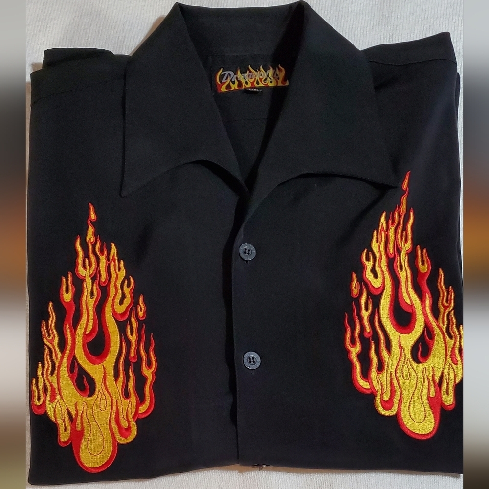 Black Flame Embroidered Casual Button Down Shirt. Sx XL